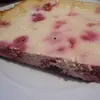 Запеканка из творога с малиной