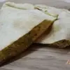 Лепешка с творогом и российским сыром