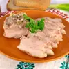 Грудинка свиная с чесноком и перцем в мультиварке