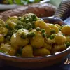 Ньокки с зеленым горошком и яйцом