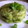 Кабачковые оладьи с зеленым луком