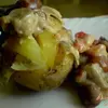 Запечённый картофель с грибным рагу