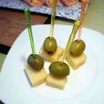 Канапе из оливок с сыром