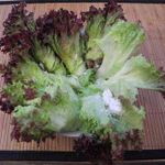 Завихрушки из салата с брынзой и крабами