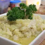 Кабачки с жареным луком и чесноком