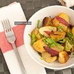 Жареный картофель с красным луком