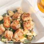 Лосось в кунжуте на подушке из цуккини