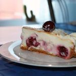 Творожный пирог с вишней