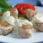 Филе индейки с соусом из голубого сыра