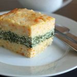 Картофельная запеканка с курицей и шпинатом