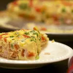 Киш с овощами и мясом