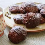 Шоколадные пряники с цукатами