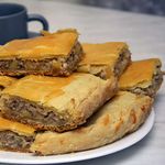 Пирог с сыром и мясом