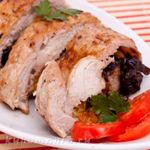 Свинина с черносливом и курагой, запеченная в духовке