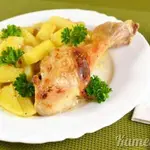 Картофель с курицей в духовке
