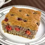 Маковый пирог с вишней