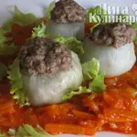 Лук, фаршированный мясом