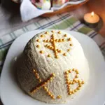 Пасха творожная со сгущенным молоком