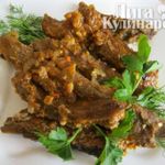 Свиные ребрышки тушеные в томатном соусе