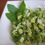 Салат с авокадо и пекинской капустой