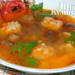 Суп с фрикадельками и шампиньонами