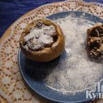 Яблоки с сухофруктами, запечённые в духовке