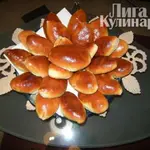 Дрожжевые пирожки с капустой