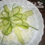 Салат с курицей, грибами и орехами Подарок