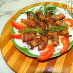 Рулетики из бекона Свиные креветки