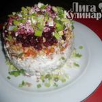 Салат Оригинальный с брусникой и морепродуктами