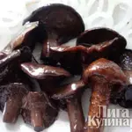 Грибочки маринованные
