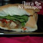 Горячий сэндвич с курицей