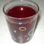 Компот из вишни с косточками