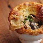 Куриный пирог в горшочке