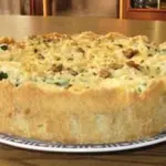 Пирог с брокколи и грибами
