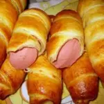 Сосиски в слоеном тесте