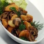 Картошка с грибами тушеная