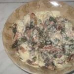 Салат из листьев (ботвы) красной свеклы
