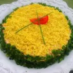 Салат мимоза с горбушей и яблоком