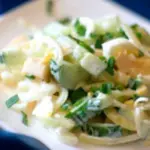 Салат из огурцов и яиц