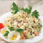 Салат столичный с курицей