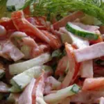 Салат с маринованными грибами и мясом