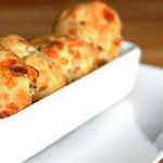 Булочки с беконом и сыром