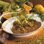 Кусочки оленины с апельсиновым ароматом.