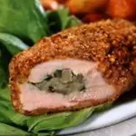 Куриные грудки, фаршированные ананасом