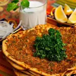 Турецкая пицца Лахмакун