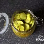 Соленые огурцы
