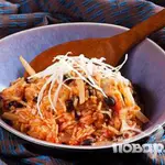 Курица с рисом и фасолью