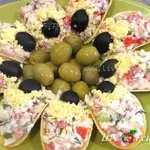 Закуска на чипсах (сырная)