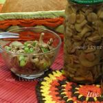 Маринованные грибы (лисички)
